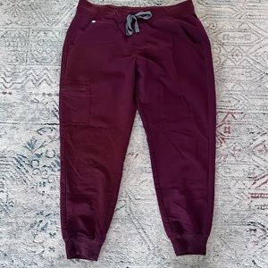 Figs maroon Zamora joggers PETITE